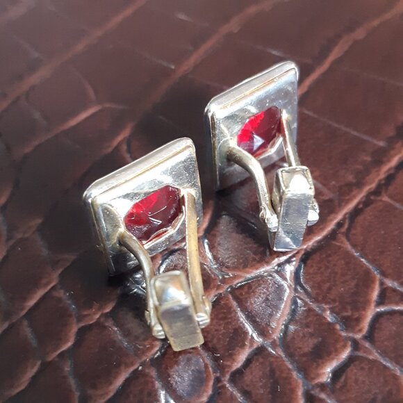 Anson 1950s Red Lucite & Cubic Zirconia Gold Tone Cuff Link and Tie Bar Set - Picture 9 of 9